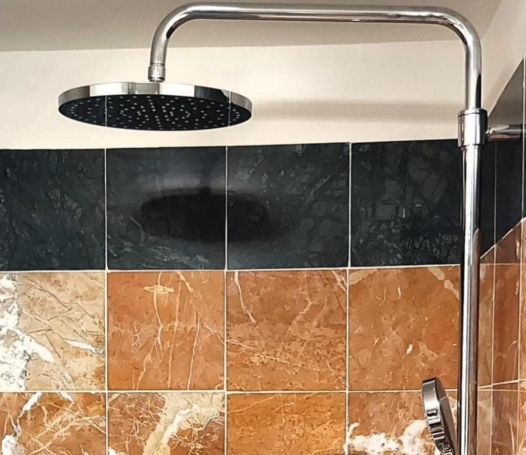 Entre Catedrales Terrace Apartment Севиля Екстериор снимка